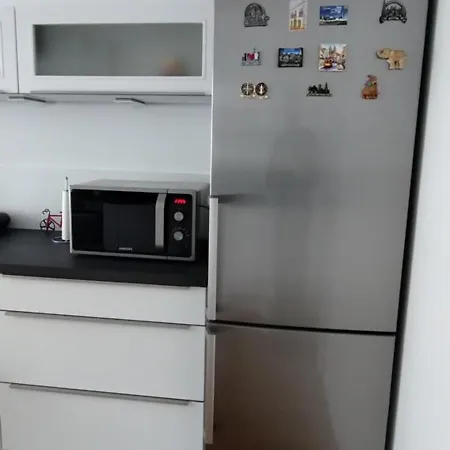 Apartament Shared Cozy Place In Stuttgart's Heart!