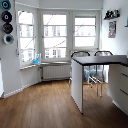 Shared Cozy Place In Stuttgart's Heart!