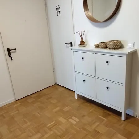 Shared Cozy Place In Stuttgart's Heart! *